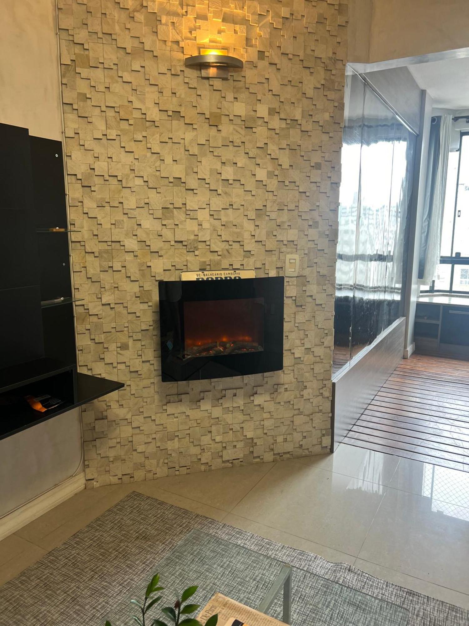 Apartamento Bem Localizado 1 Quadra Do Mar - Cento De *