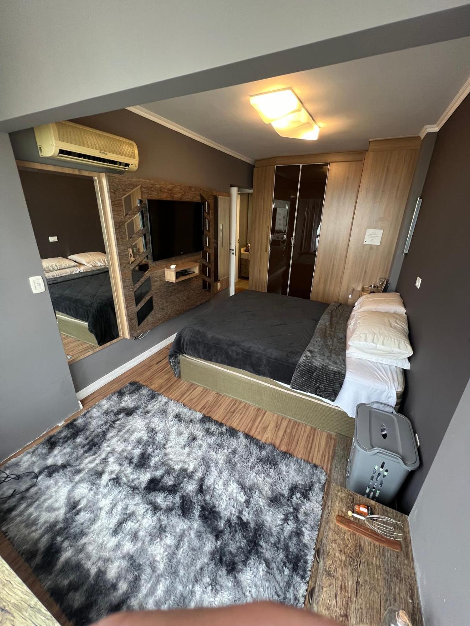 Apartamento Bem Localizado 1 Quadra Do Mar - Cento De *