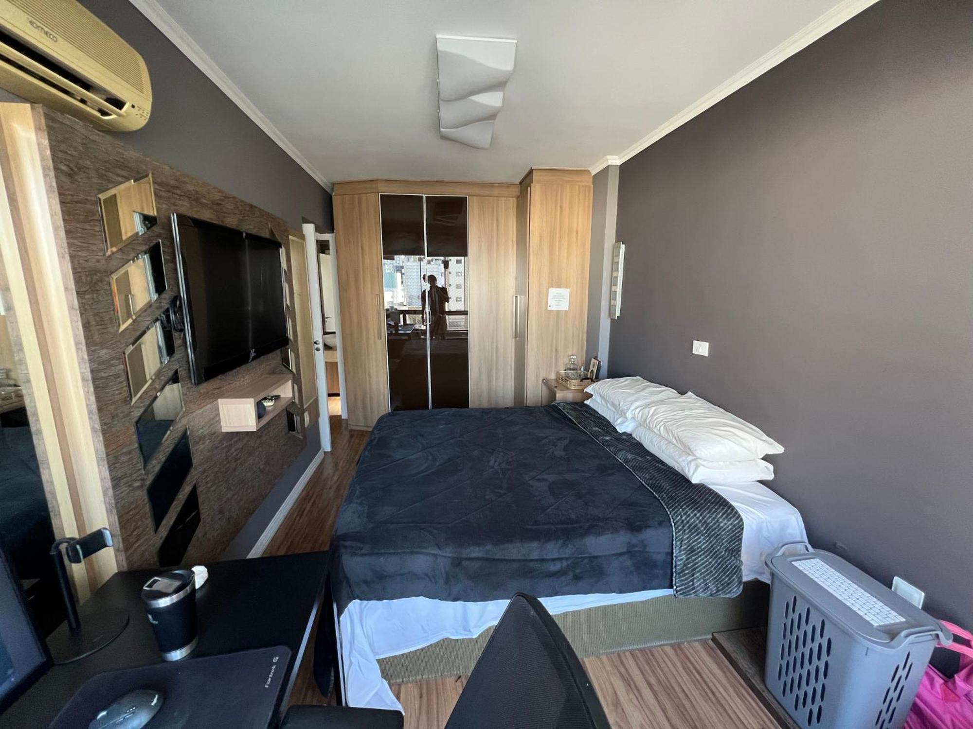 Apartamento Bem Localizado 1 Quadra Do Mar - Cento De *